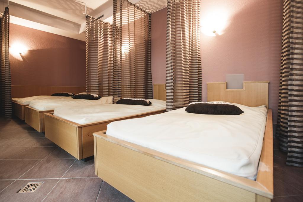 Hotel Vier Jahreszeiten Санкт-Леонхард-им-Пицталь Экстерьер фото