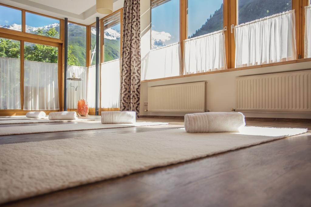 Hotel Vier Jahreszeiten Санкт-Леонхард-им-Пицталь Экстерьер фото