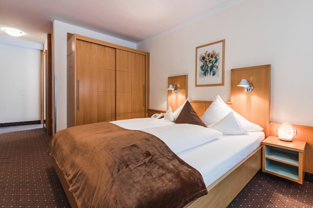 Hotel Vier Jahreszeiten Санкт-Леонхард-им-Пицталь Экстерьер фото