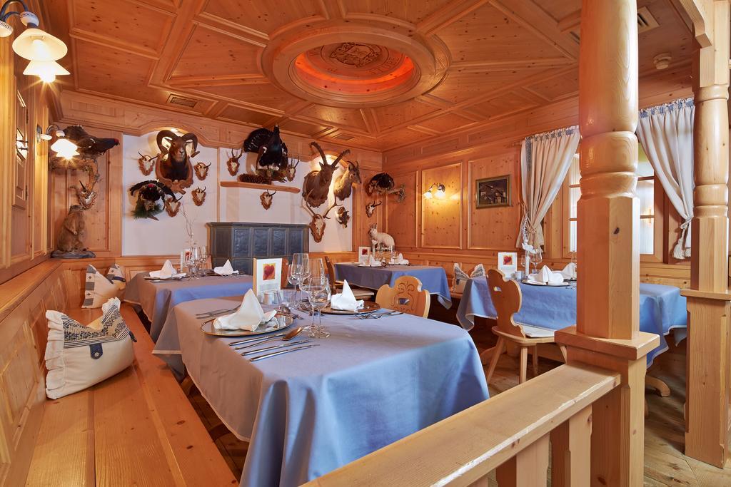 Hotel Vier Jahreszeiten Санкт-Леонхард-им-Пицталь Экстерьер фото